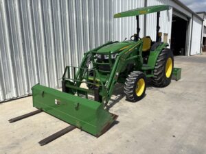 2022 John Deere 4044M 2
